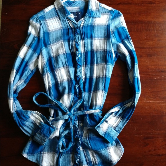 American Eagle Outfitters Tops - AEO plaid ruffled front shirt with waist tie
